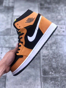 Jordan 1 Zoom CMFT Monarch Orange Sneakers CT0978-002