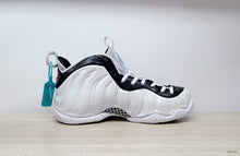 Nike Air Foamposite Pro Basketball Shoes in Cream