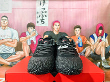 Nike Black Textured Low-Top Sneakers