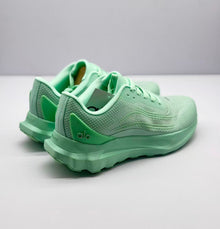 Alo Runner Sneakers Light Green