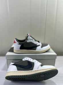 Jordan Air Jordan 1 Low OG Medium Olive DM7866-200