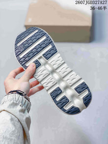 On Cloudtilt White and Gray Training Sneakers 2607TGD327A27