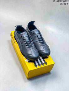 Onitsuka Tiger 2510JGD291A22 Black Low-Top Sneakers
