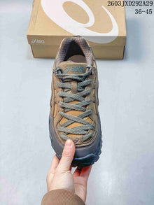ASICS Gel-Pickax Hiking Sneakers 1203A983-020