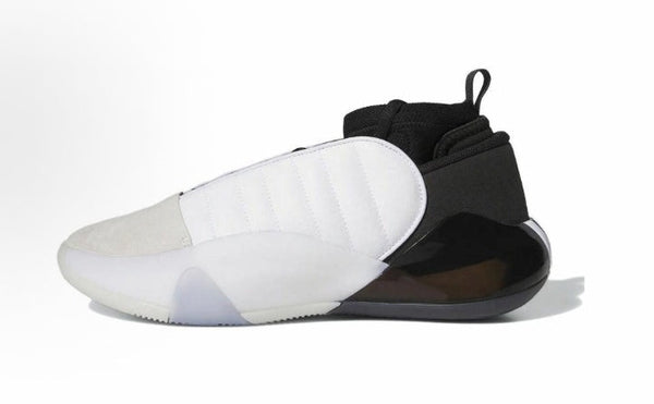 838-12 Cloud White Black Sneakers HQ3425