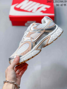 Nike V5 RNR Running Shoes White Peach Silver 711190RRY
