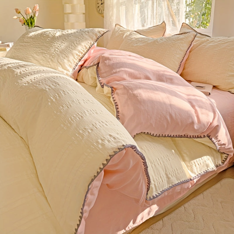 Minimally Designed Four Piece Bedding With Ruffled Edges And A Washable Duvet Cover For All Seasons, Including One Duvet Cover, One Bed Sheet, And Two Pillowcases, Without A Core