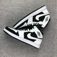 Jordan Air Jordan 1 Mid Panda Black White 554724-113
