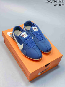 Nike Moon Shoe OG Summit Low-Top Sneakers IW0955-100