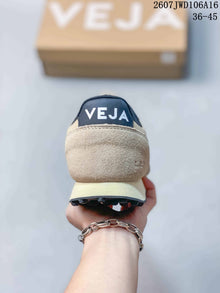 VEJA Rio Branco Alveomesh Beige and Navy Sneakers