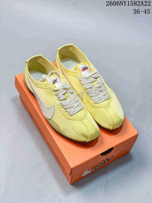 Nike Moon Shoe OG Summit Low-Top Sneakers IW0955-100