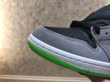 Jordan 1 High Grey Green Sneakers 555088-070