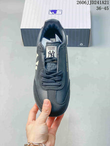 New York Yankees Low-Top Casual Sneakers, Navy