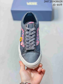 Vans Old Skool 36 Sneakers in Navy and Multicolor