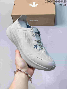Descente Lavitate 3.0 Wire Running Shoes, White, JD1090A20