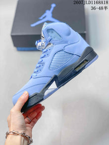 Jordan Air Jordan 5 UNC High-Top Sneakers in Blue