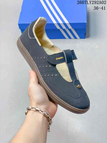 Adidas Originals Samba Jane T-Strap Sneakers