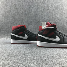 Jordan Air Jordan 1 Mid Black Red Sneakers 554724-020