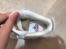 Jordan Air Jordan 4 Retro Levi's White Sneakers AQ2571-100