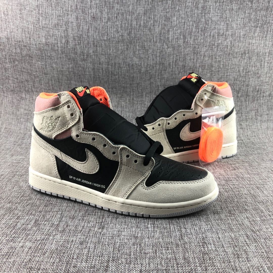 Jordan Air Jordan 1 High OG Gray Black Pink Sneakers 555088-018