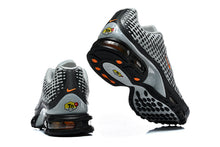 Nike Air Max Plus VII Sneakers in Grey and Black