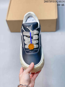 Louis Vuitton Low-Top Sneakers Navy White Style 2607HVD1824A14