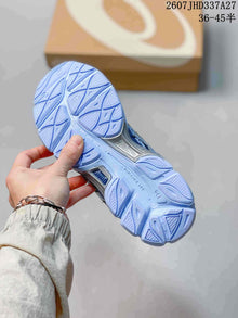 ASICS Gel-Cumulus 16 Sneakers Light Blue Style 2607JHD337A27