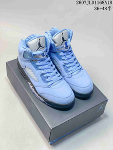 Jordan Air Jordan 5 UNC High-Top Sneakers in Blue
