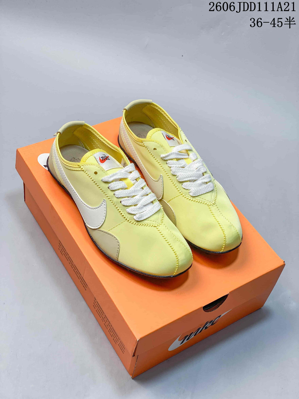 Nike Moon Shoe OG Summit Low-Top Sneakers IW0955-100