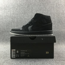 Jordan Air Jordan 1 Mid Black White 554724-001 Sneakers