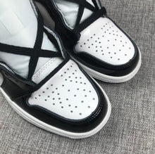 Jordan Air Jordan 1 Mid Sneakers Black White Gold 852542-007