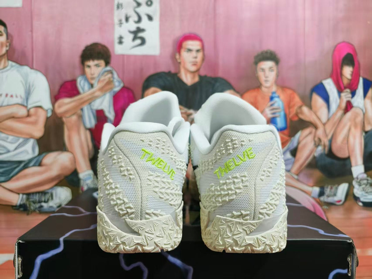 Nike ZoomX Basketball Shoes in White