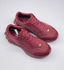 alo Runner Sneakers Burgundy