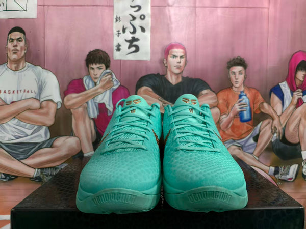 Nike Zoom Basketball Sneakers Turquoise Bronze Statue of Liberty