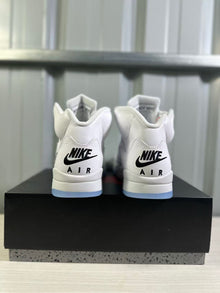 Jordan Air Jordan 5 White/Silver Sneakers HQ7978-103