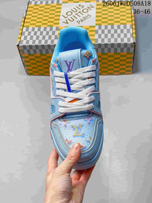 Louis Vuitton Trainer Low-Top Sneakers in Blue
