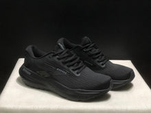 Brooks Glycerin 21 Black Low-Top Running Sneakers
