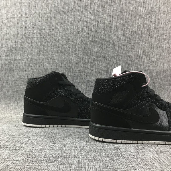 Jordan Air Jordan 1 Mid Black White 554724-001 Sneakers
