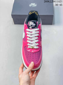 Nike Air Force 1 '07 Low Pink and White Sneakers
