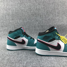 Jordan Air Jordan 1 Retro High OG Jade White High-Top Sneakers