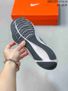 Nike Zoom Winflo 8 Black White Running Sneakers