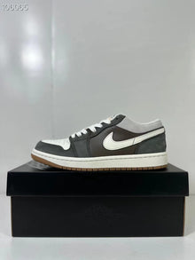 Jordan Air Jordan 1 Low SE Black White Grey FD0399-004