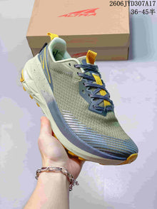 Altra Experience Wild 2 Men's Running Shoes, Green and Blue