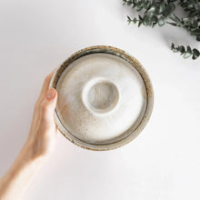 Rustic Earth-Tone Donburi Bowl with Lid