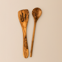 The Olive Wood Counter Set