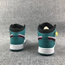 Jordan Air Jordan 1 Retro High OG Jade White High-Top Sneakers