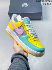 Nike Air Force 1 ’07 LV8 Low-Top Sneakers