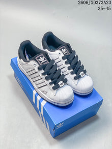 Adidas Originals Superstar Panda Low-Top Sneakers JXD373A23