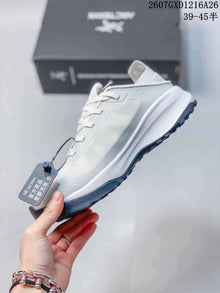 Arc'teryx Sylan Low-Top Trail Running Sneakers White