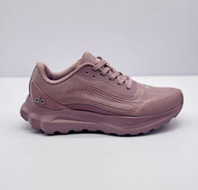 alo Runner Sneakers Pink